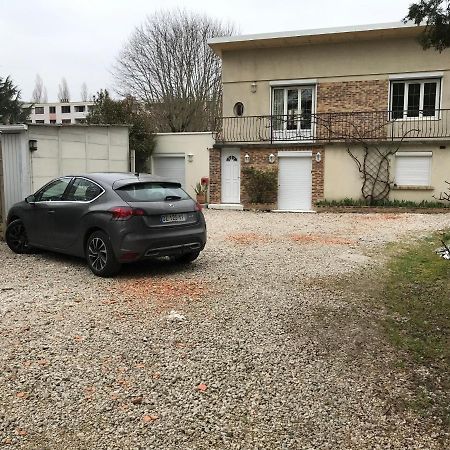 Appartement Fond De Jardin 1 Etage Palaiseau Eksteriør bilde